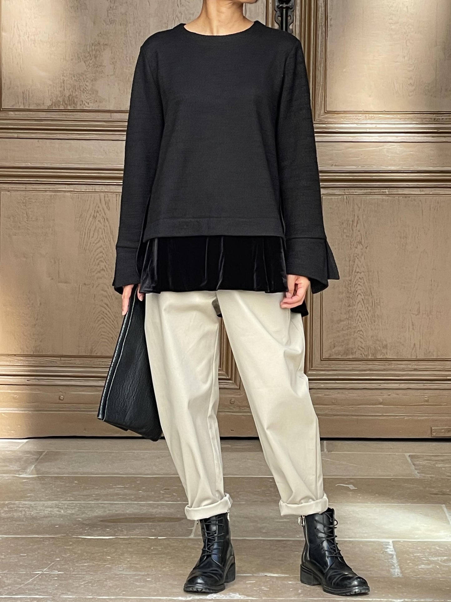 Blouse en maille de laine avec franges en velours