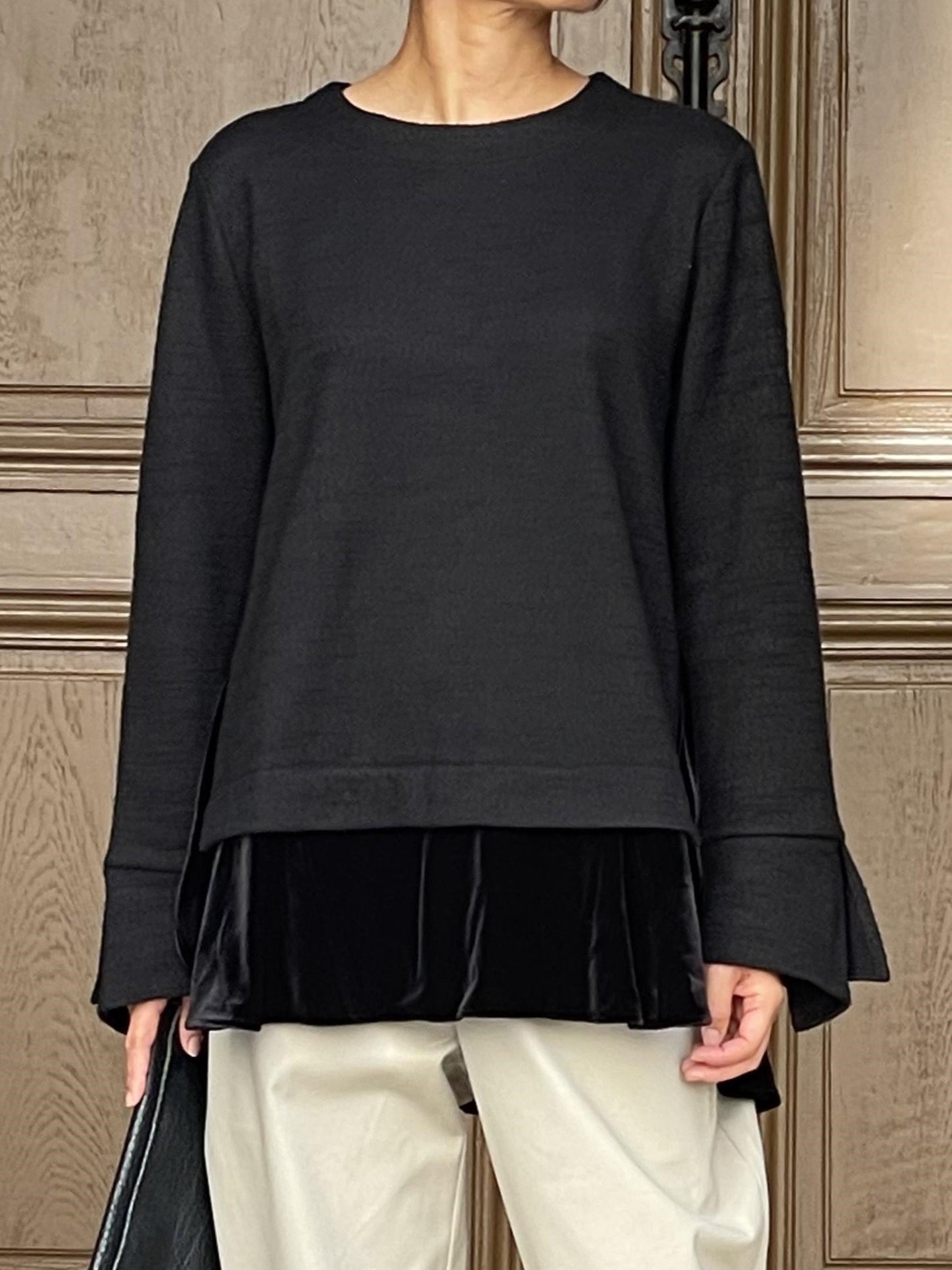 Blouse en maille de laine avec franges en velours
