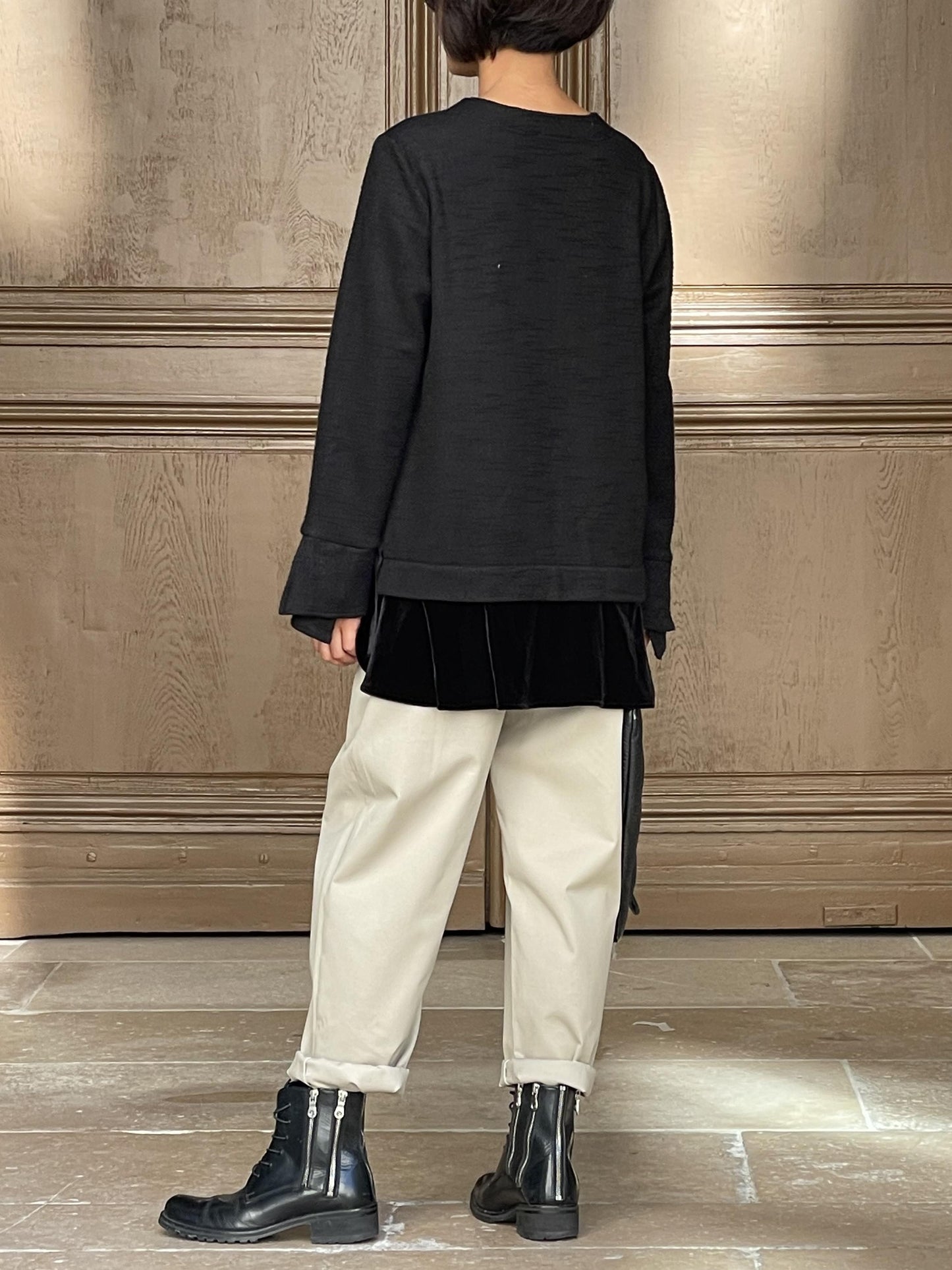 Blouse en maille de laine avec franges en velours