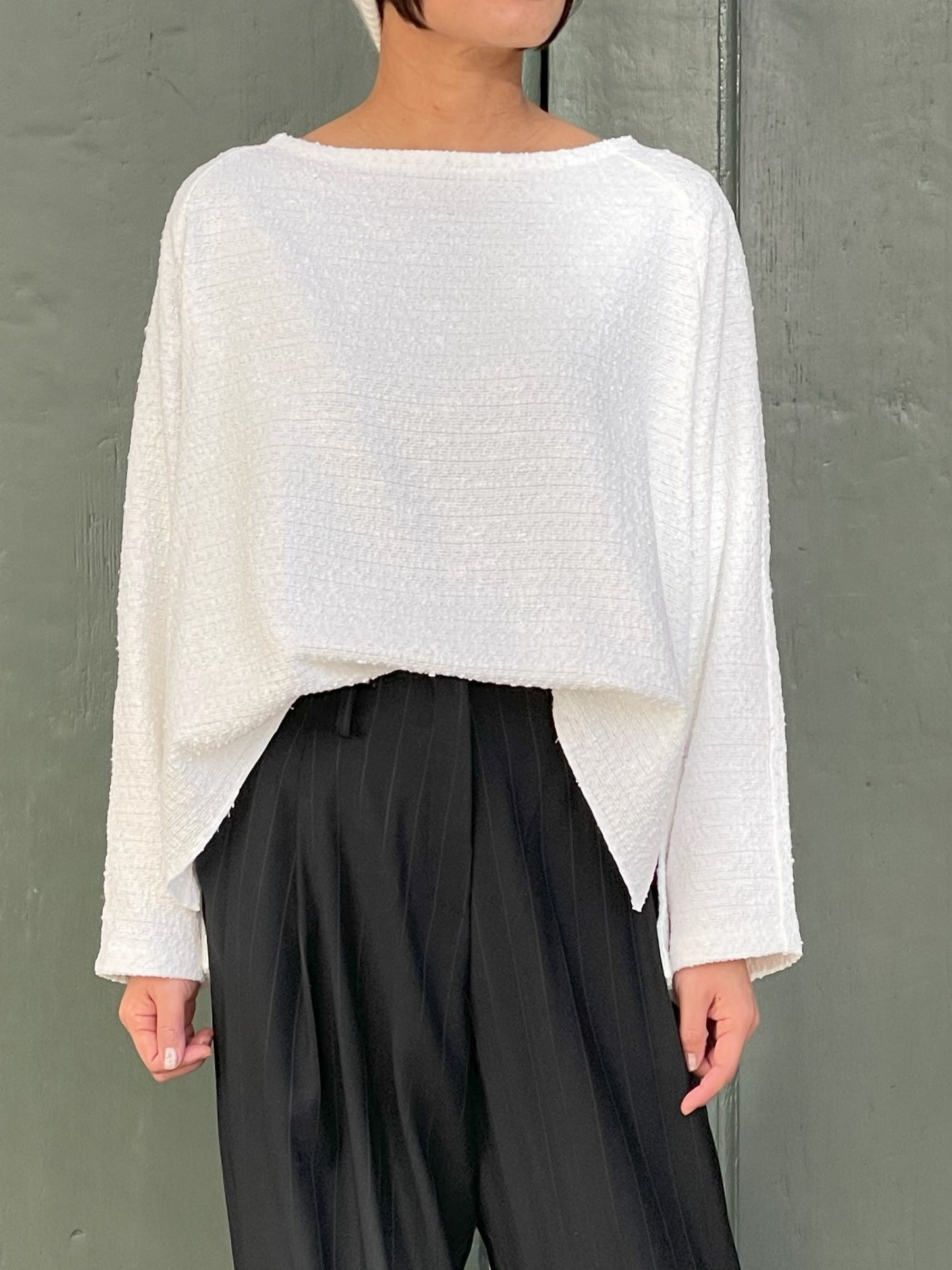 Tops en jacquard délicat, parsemé d’un voile