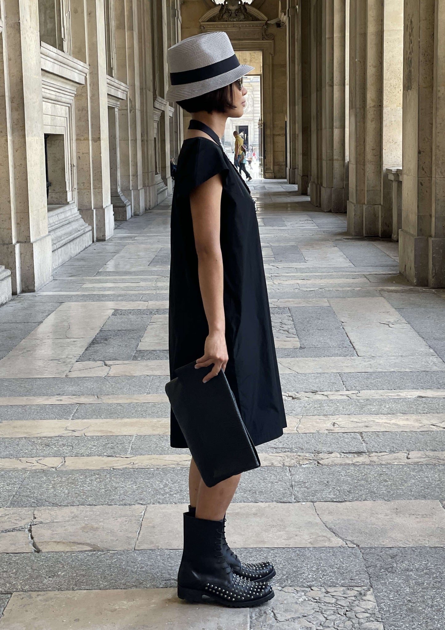 Robe courte minimaliste