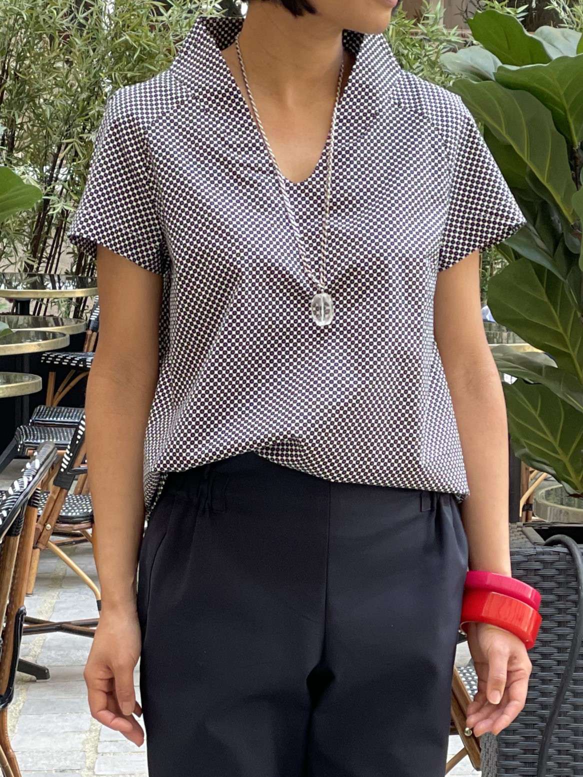 T-shirt col V Gris