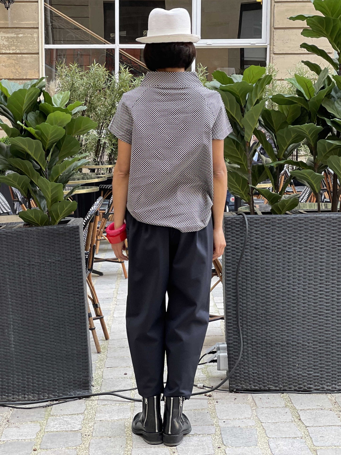 T-shirt col V Gris