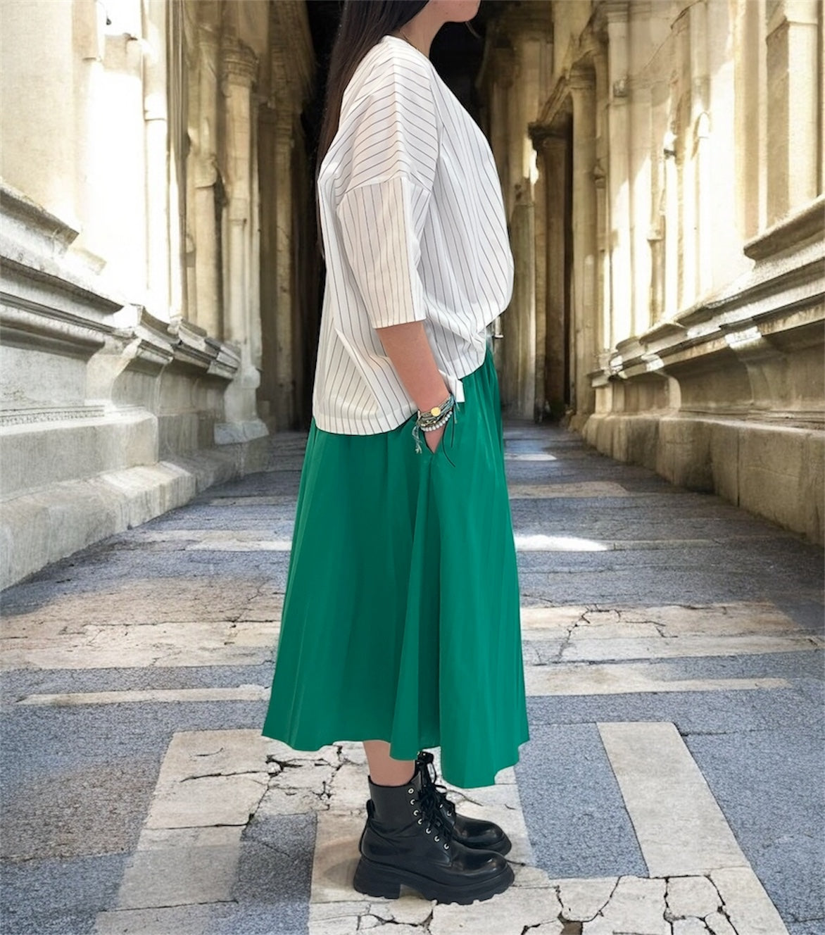 Blouse à lignes noires