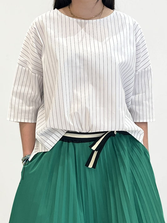 Blouse à lignes noires