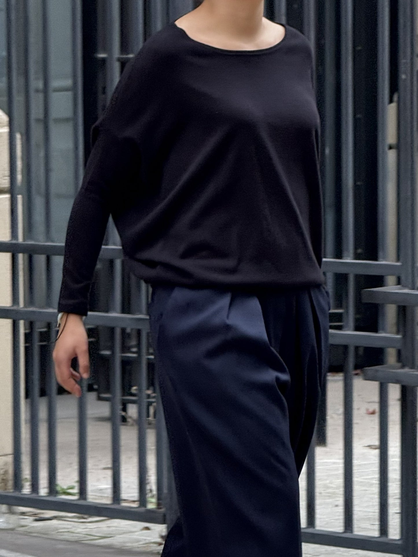 Pull Noir Manches chauve- souris