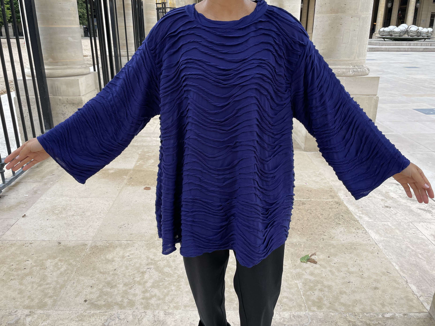 Pull forme ondulée