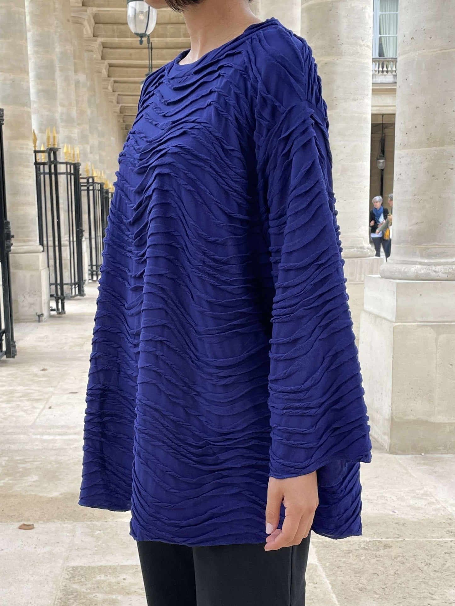 Pull forme ondulée