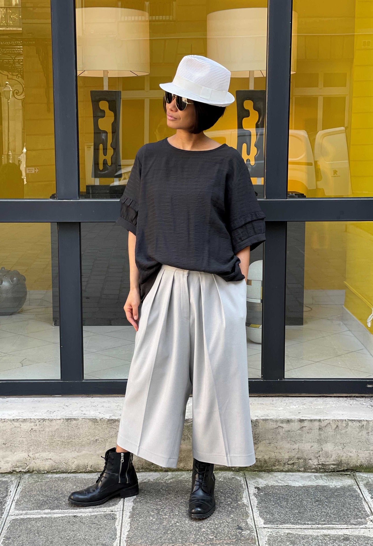 Pantalon large raccourci