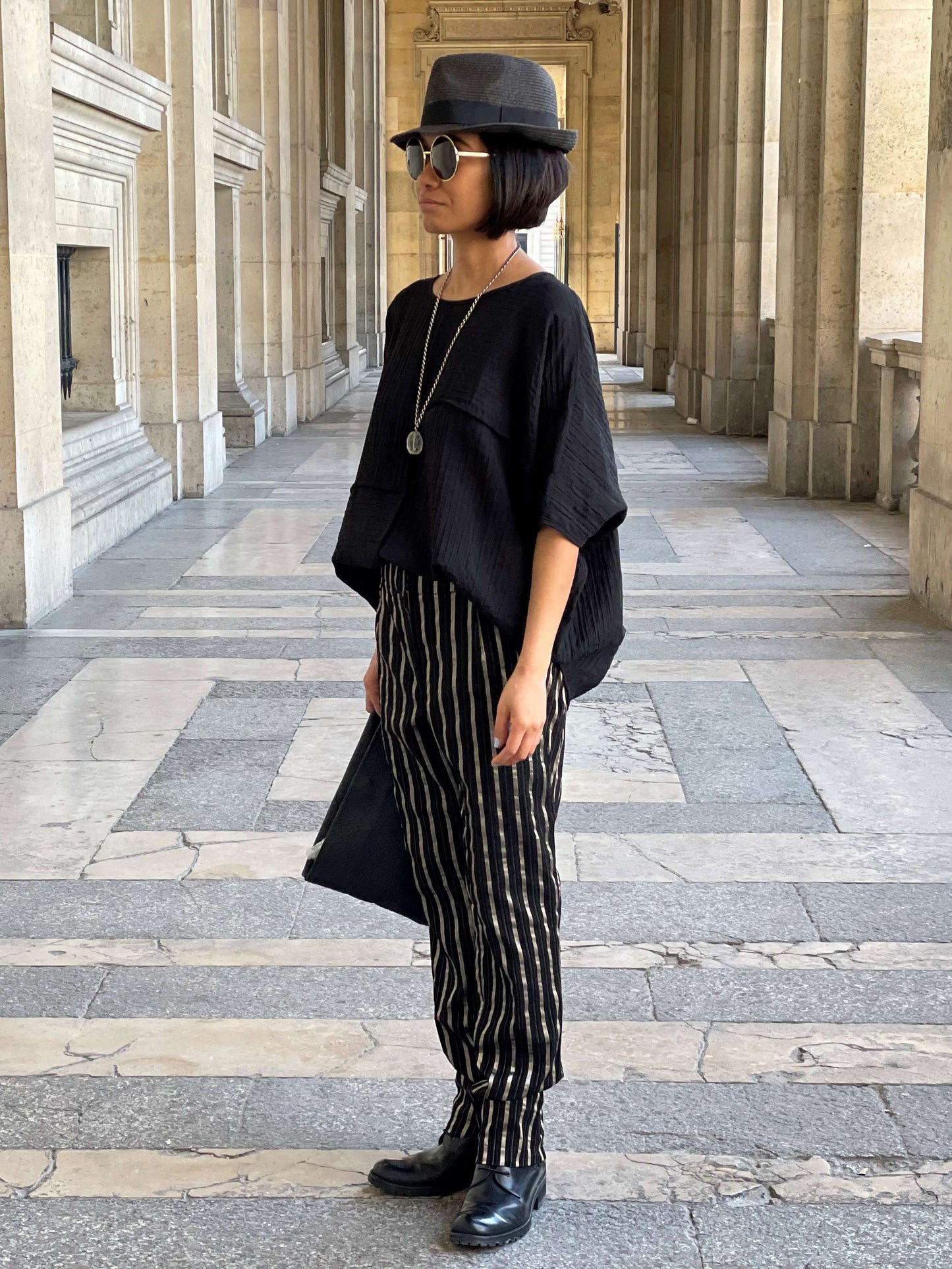 Blouse ample plissée noire
